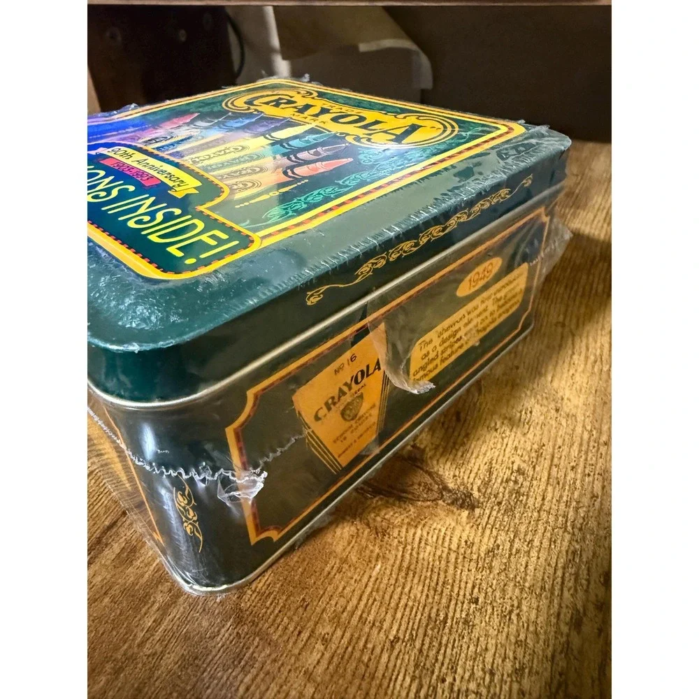 Vintage 1993 Crayola 90th Anniversary Collector Tin 64 Crayons Factory Sealed